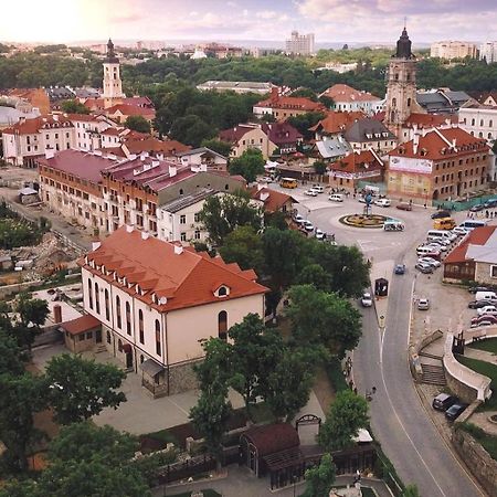 Апартаменты В Старом Городе Kamianets-Podilsky Extérieur photo