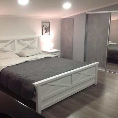 Апартаменты В Старом Городе Kamianets-Podilsky Extérieur photo