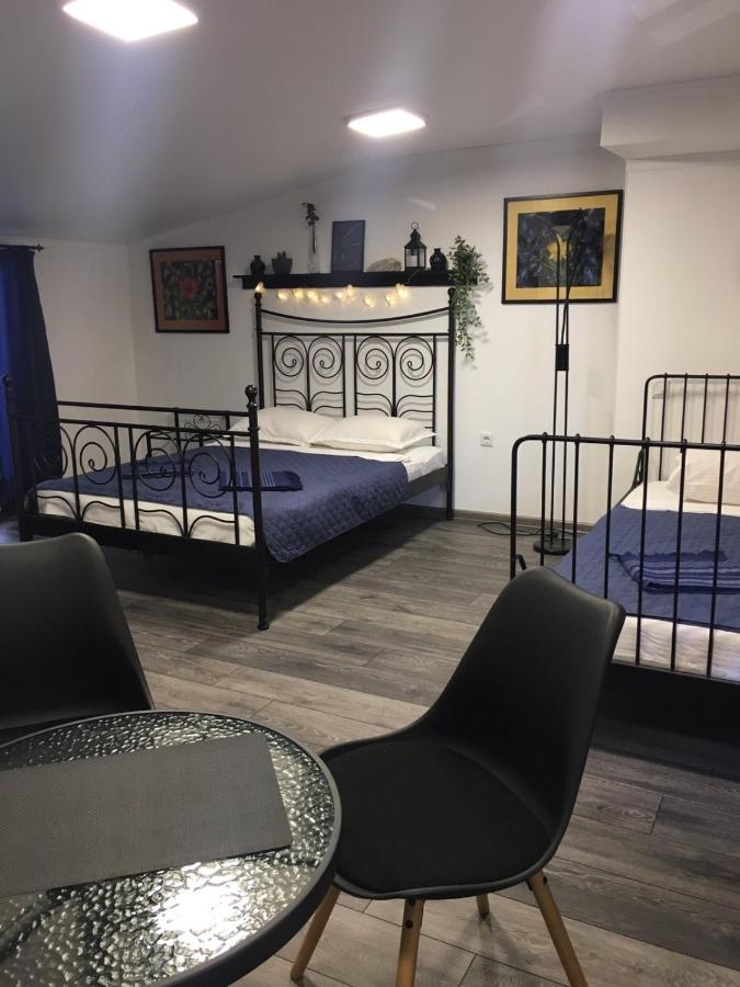 Апартаменты В Старом Городе Kamianets-Podilsky Extérieur photo