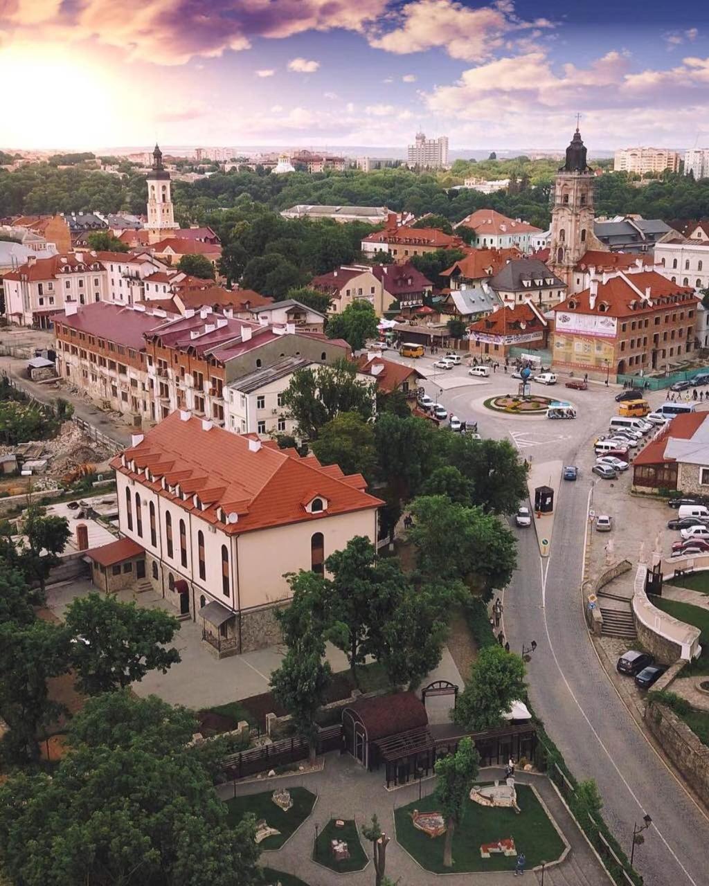 Апартаменты В Старом Городе Kamianets-Podilsky Extérieur photo